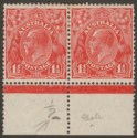 Click for more photos and details Australia 1927 KGV 1½d Scarlet p13½x12½ Pair Break in 2 Variety Mint SG96
