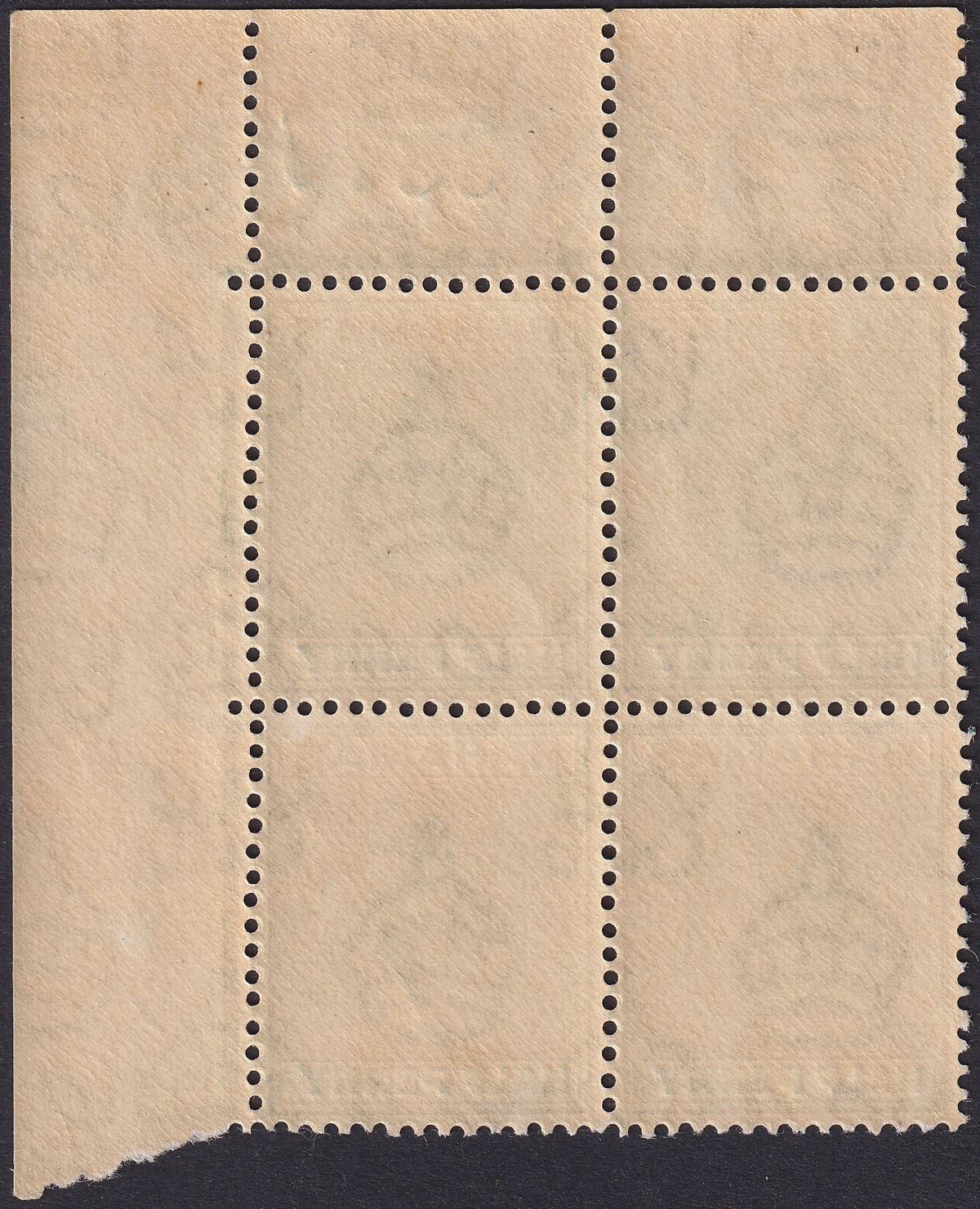 Bahamas 1938 KGVI ½d Green Corner Block w Accent Flaw Mint SG149b cat £550