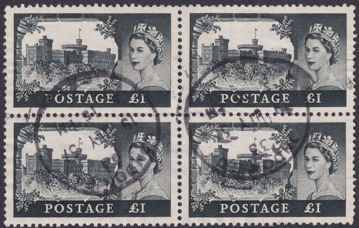 QEII 1955 Windsor Castle £1 Waterlow Printing Block of 4 Used SG539 cat £140