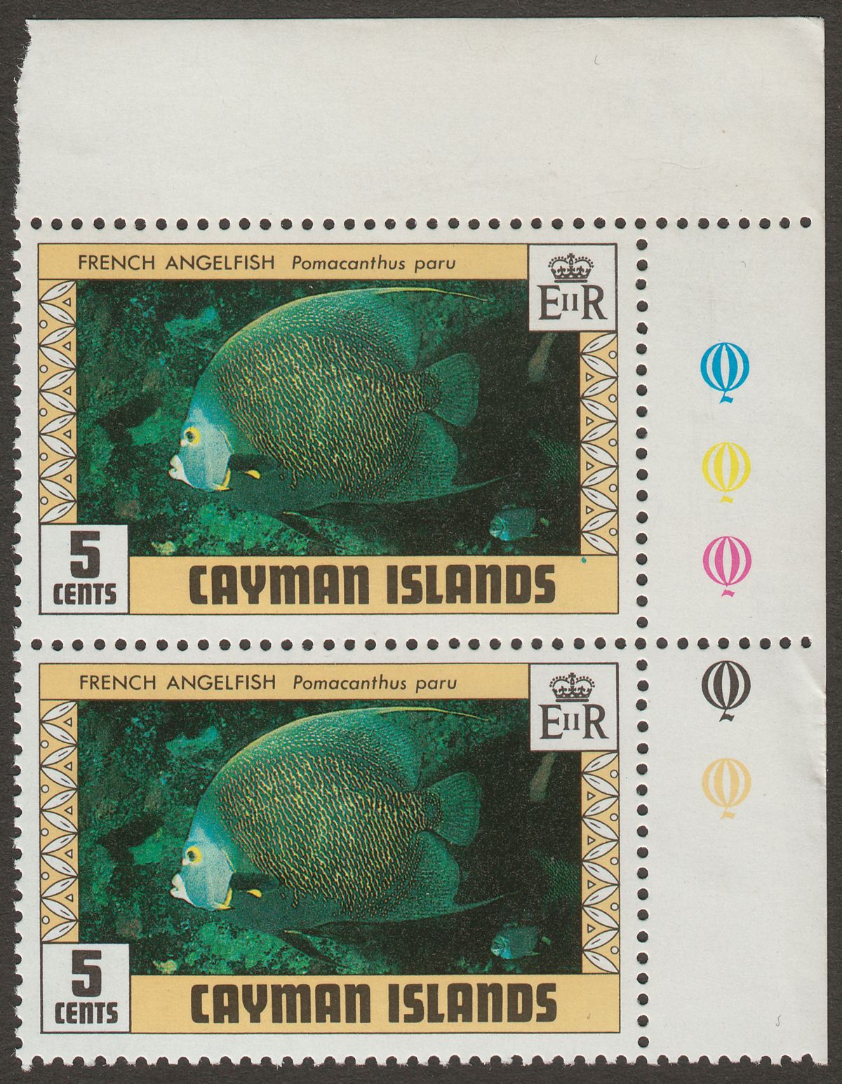 Cayman Islands 1979 QEII Fish 5c watermark Inverted Pair Mint SG485w