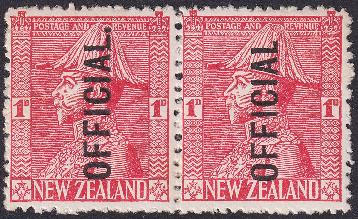 New Zealand 1927 KGV Official Overprint 1d Pair with No Stop Mint SG O111a c£65