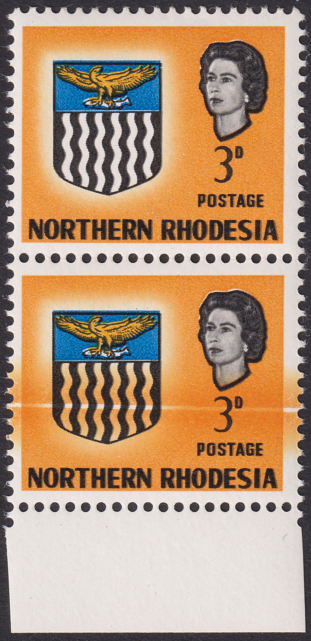 Northern Rhodesia 1963 QEII Arms 3d Doctor Blade Variety Pair Mint SG78var
