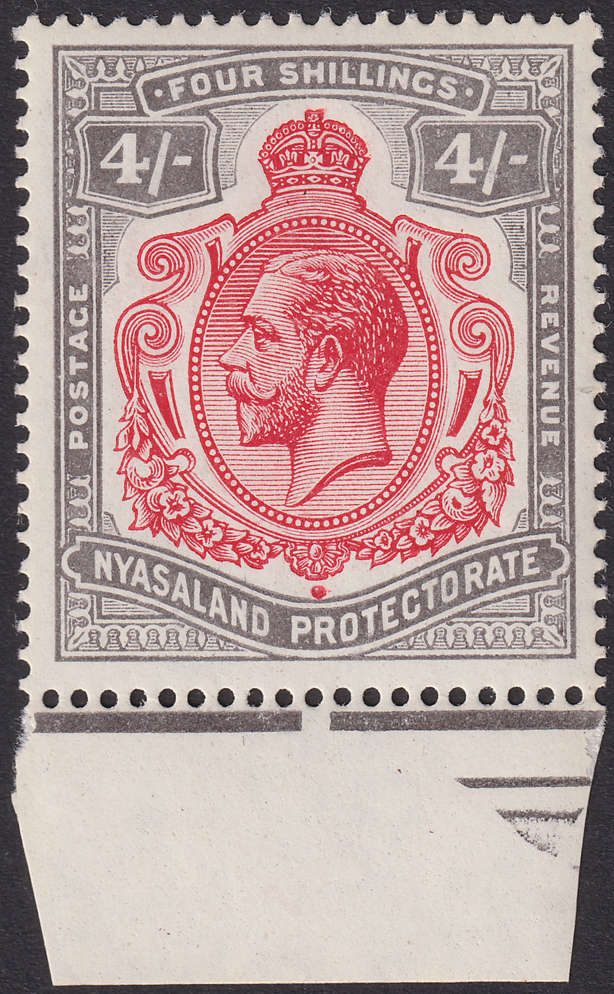 Nyasaland 1913 KGV 4sh Carmine and Grey Marginal Mint SG95 cat £55