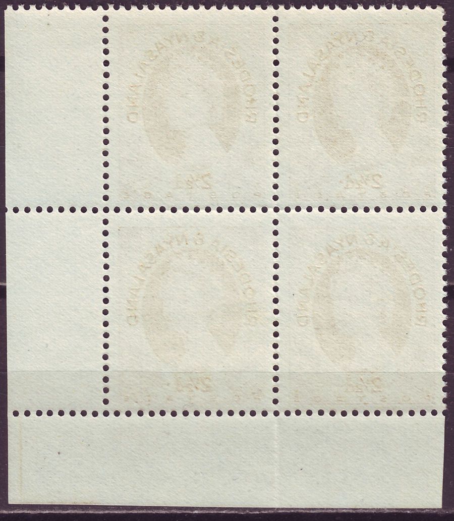 Rhodesia & Nyasaland 1956 2½d Ochre Corner Block of 4 Mint SG3a