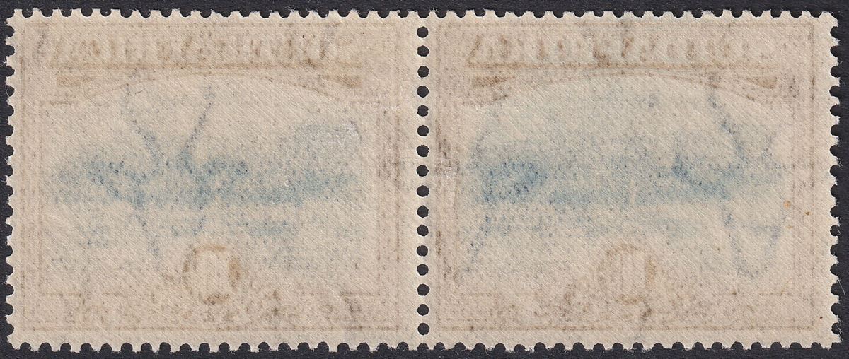 South Africa 1927 KGV Cape Town 10sh Blue + Brown p14 Pair Mint SG39 cat £200