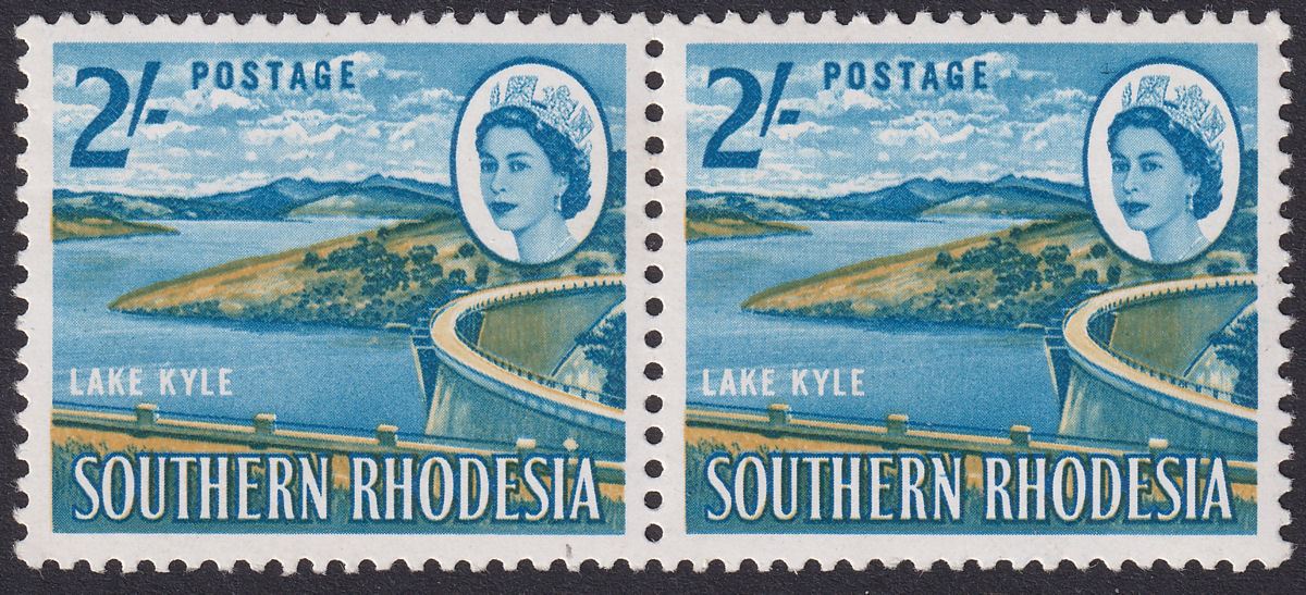 Southern Rhodesia 1964 QEII Lake 2sh Pair Dot over IA Variety Mint SG101a c£22